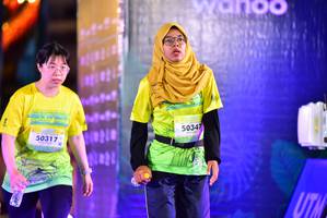 BIB: 50317, 50347
                            <button type="button" onclick="openModal(21804079)" class="btn btn-primary btn-sm float-right btn-popup" data-toggle="modal" data-target=".modal-high-quality">
                        <i class="fas fa-shopping-cart"></i> Add to Cart
                    </button>
                                            <button type="button" onclick="isThisMe(21804079, true)" class="btn btn-success btn-sm float-right btn-popup btn-isme hidden" data-toggle="tooltip" data-placement="bottom" title="นี่คือรูปของคุณใช่ไหม คลิกที่นี่เพื่อเอาเข้าอัลบั้ม">
                        <i class="fas fa-plus"></i> Add to album
                    </button>
                    <button type="button" onclick="isThisMe(21804079, false)" class="btn btn-warning btn-sm float-right btn-popup btn-isnotme hidden">
                        <i class="fas fa-ban"></i> Remove from album
                    </button>